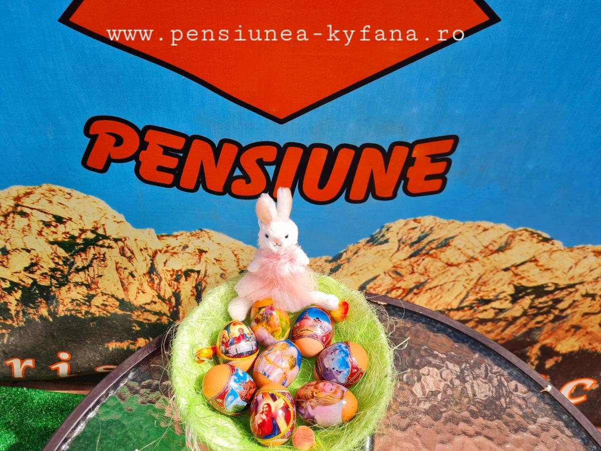 Pensiunea Kyfana Зэрнешти Экстерьер фото